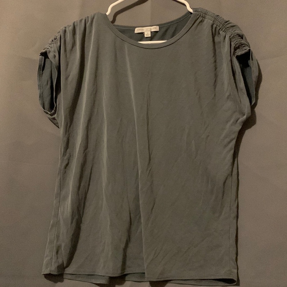 Green Envelope short sleeve shirt
